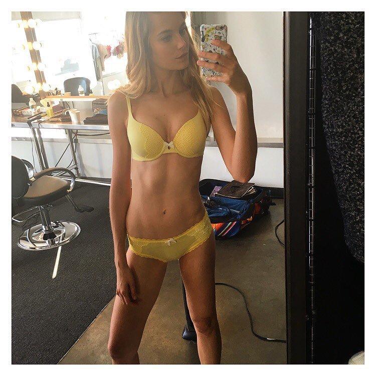 Australian Victorias Secret Model Bridget Malcolm Calls Out Instagrams Skinny Shamers Read