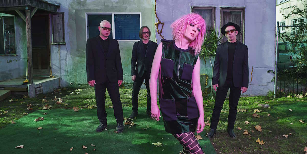 talking garbage with shirley manson read i-D