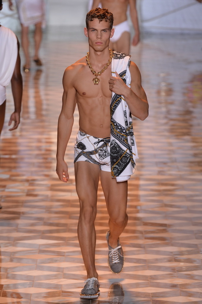 Versace Spring/Summer 2015 menswear campaign - The Style Examiner