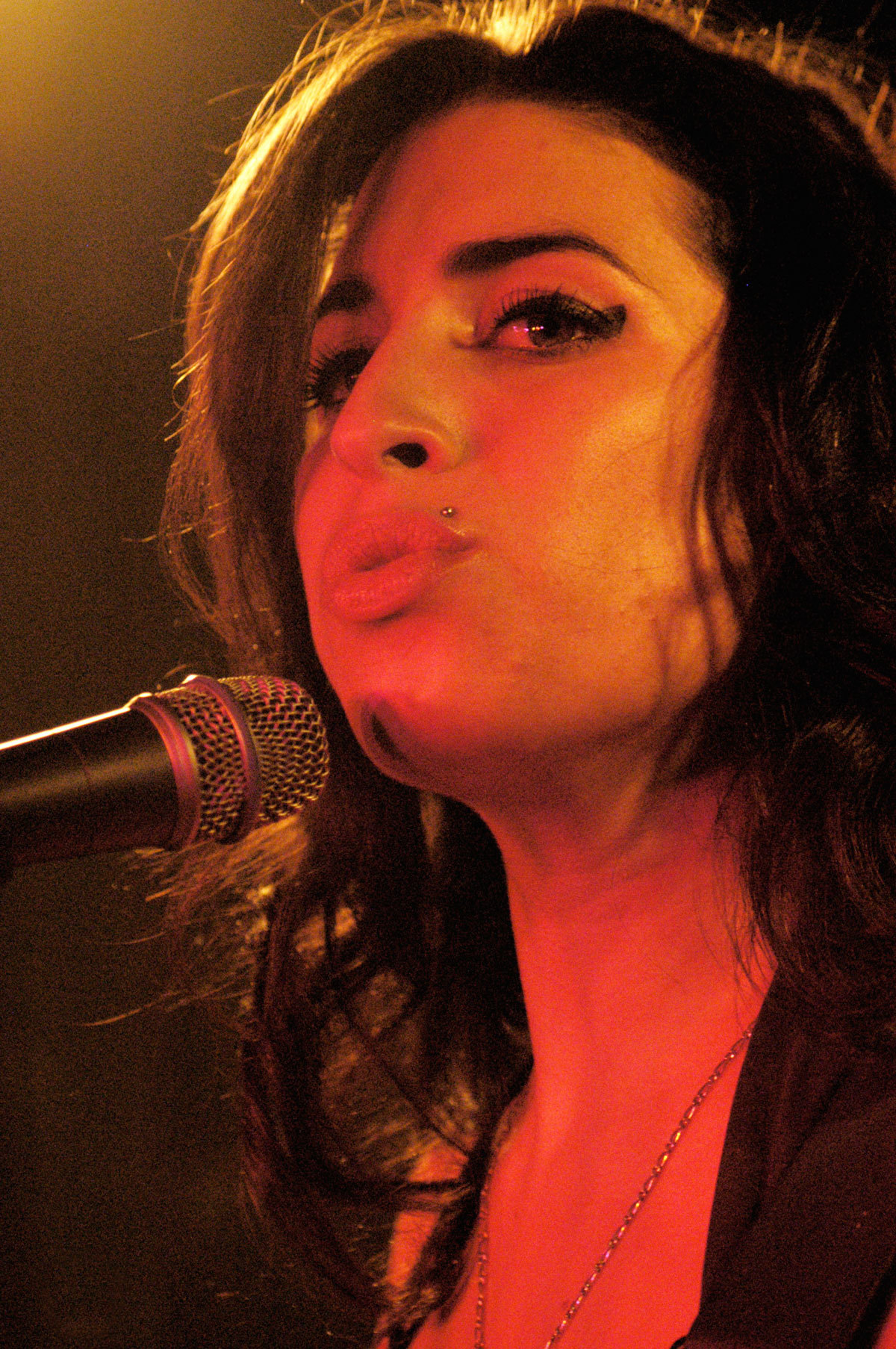 a first look at the new amy winehouse documentary iD