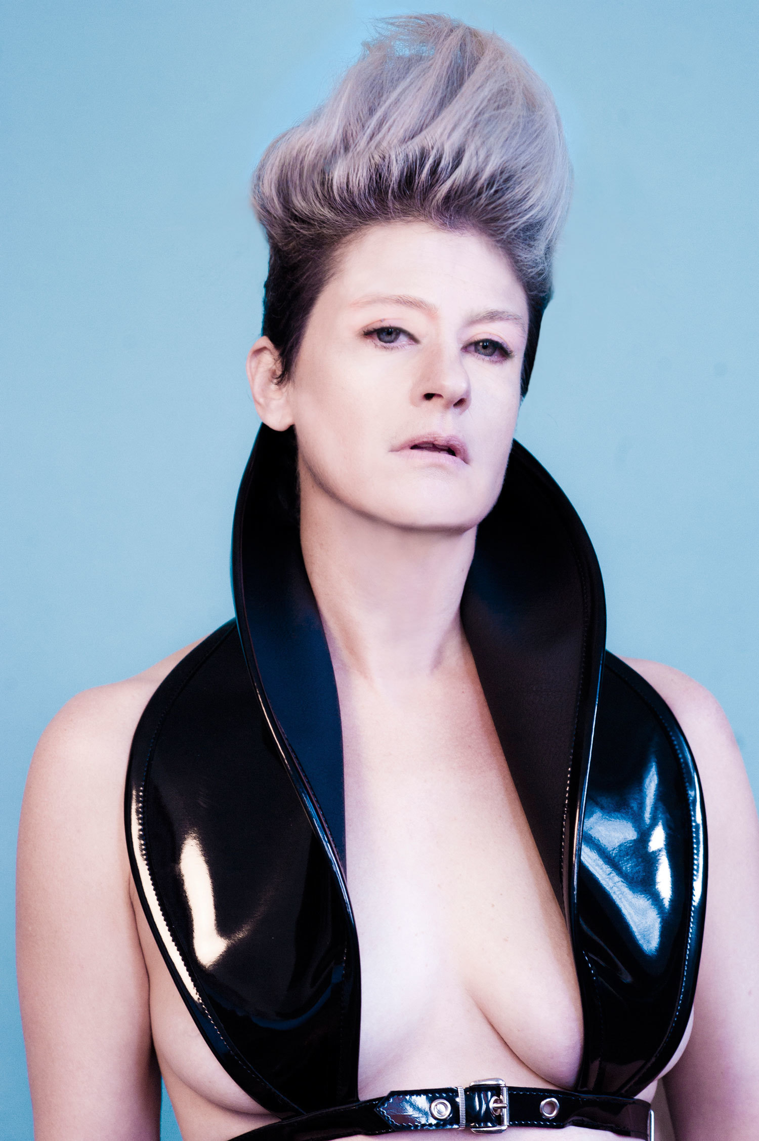 1500px x 2254px - peaches subverts gender and questions identity politics on first record in  six years