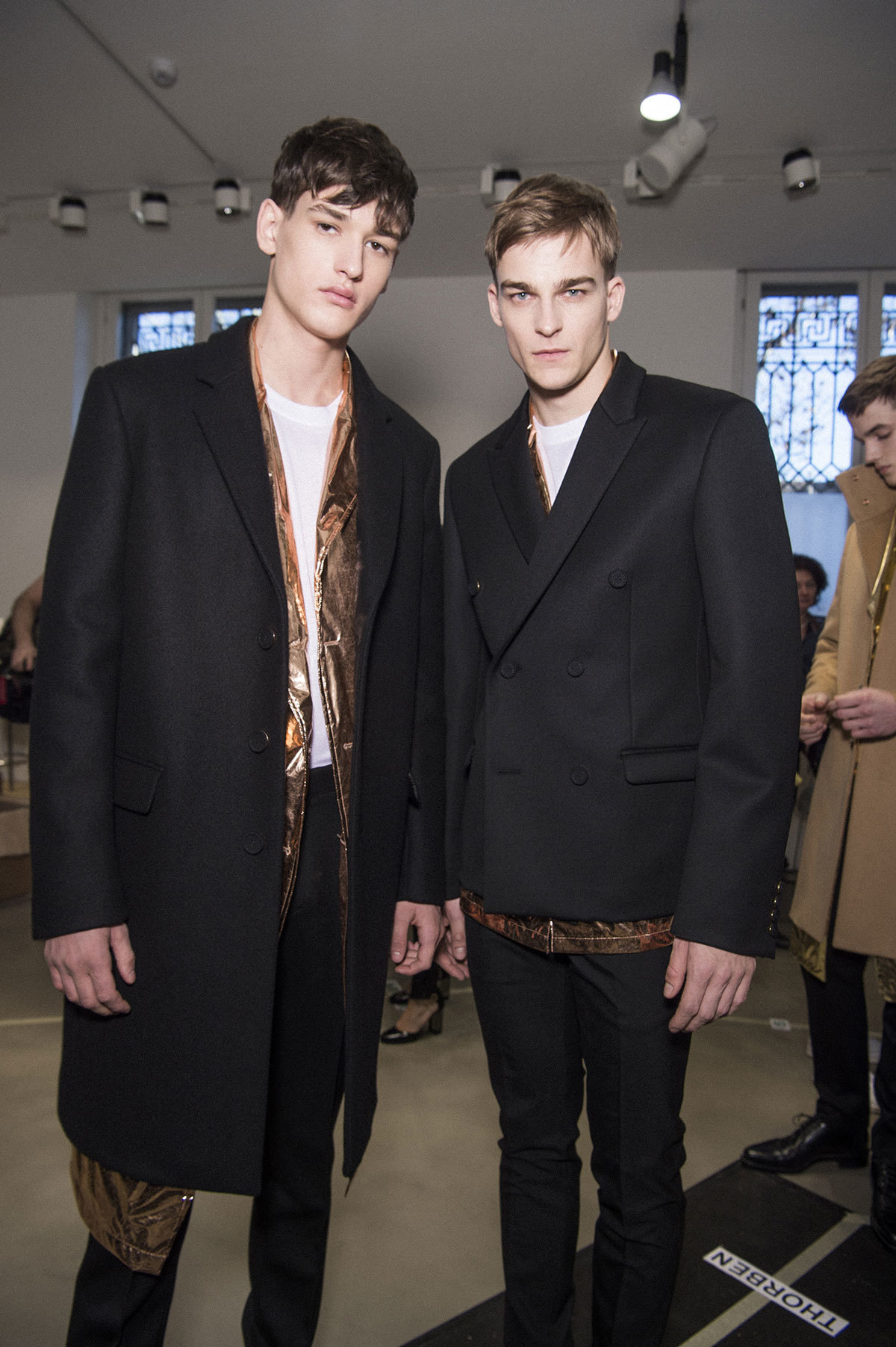 all that glimmers is gold at calvin klein fall/winter 16 - i-D