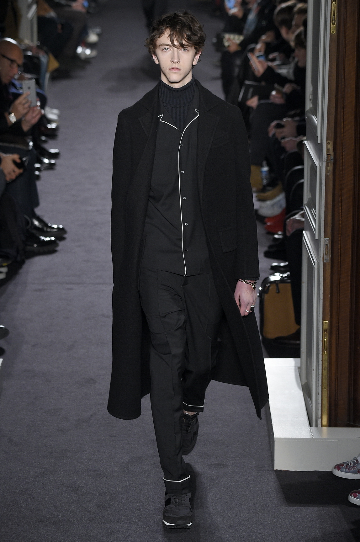 PFW: Borrowing From The Boys At The Louis Vuitton FW16 Men's Show