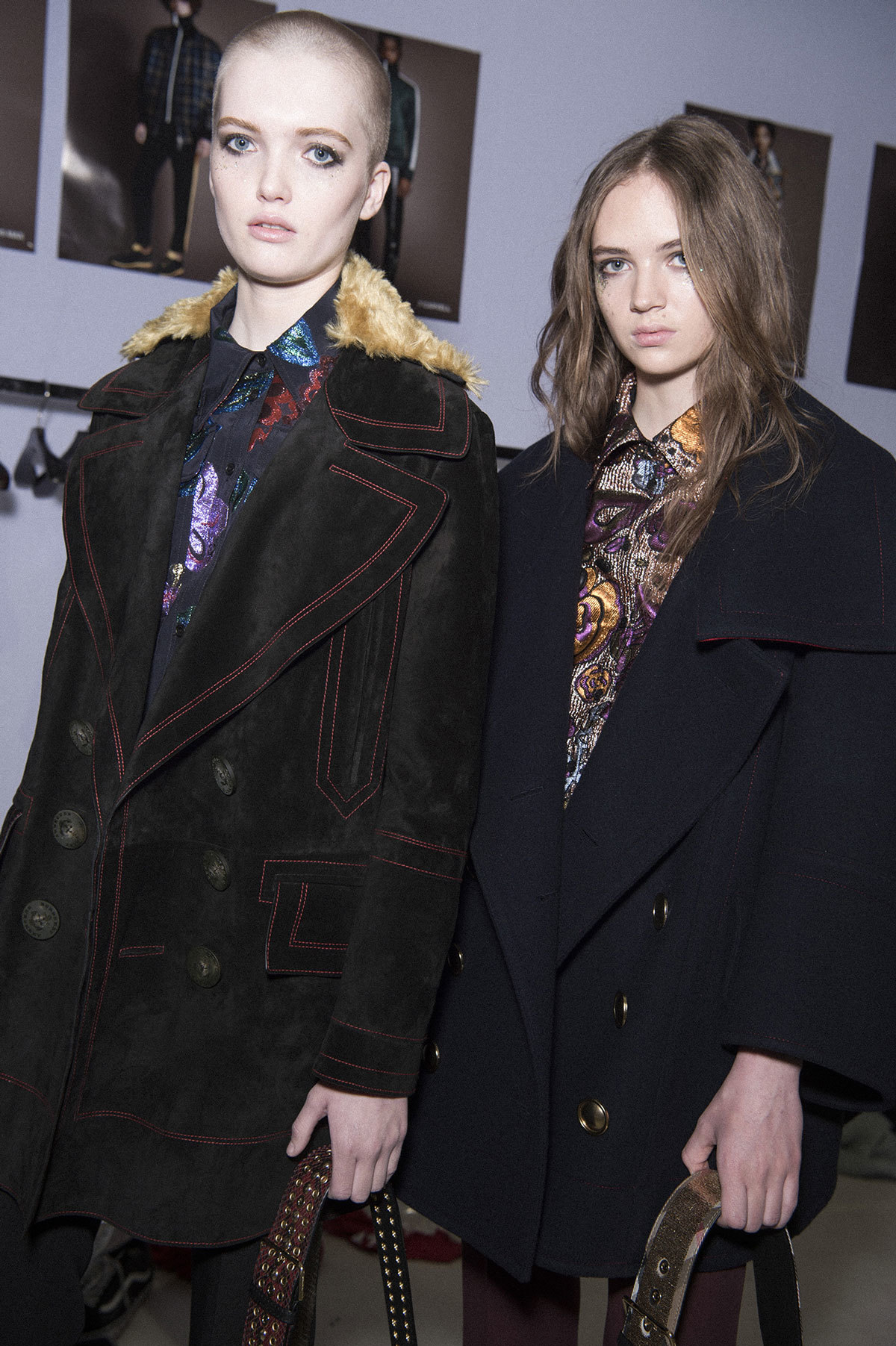 burberry's glam military takes fall/winter 16 - i-D