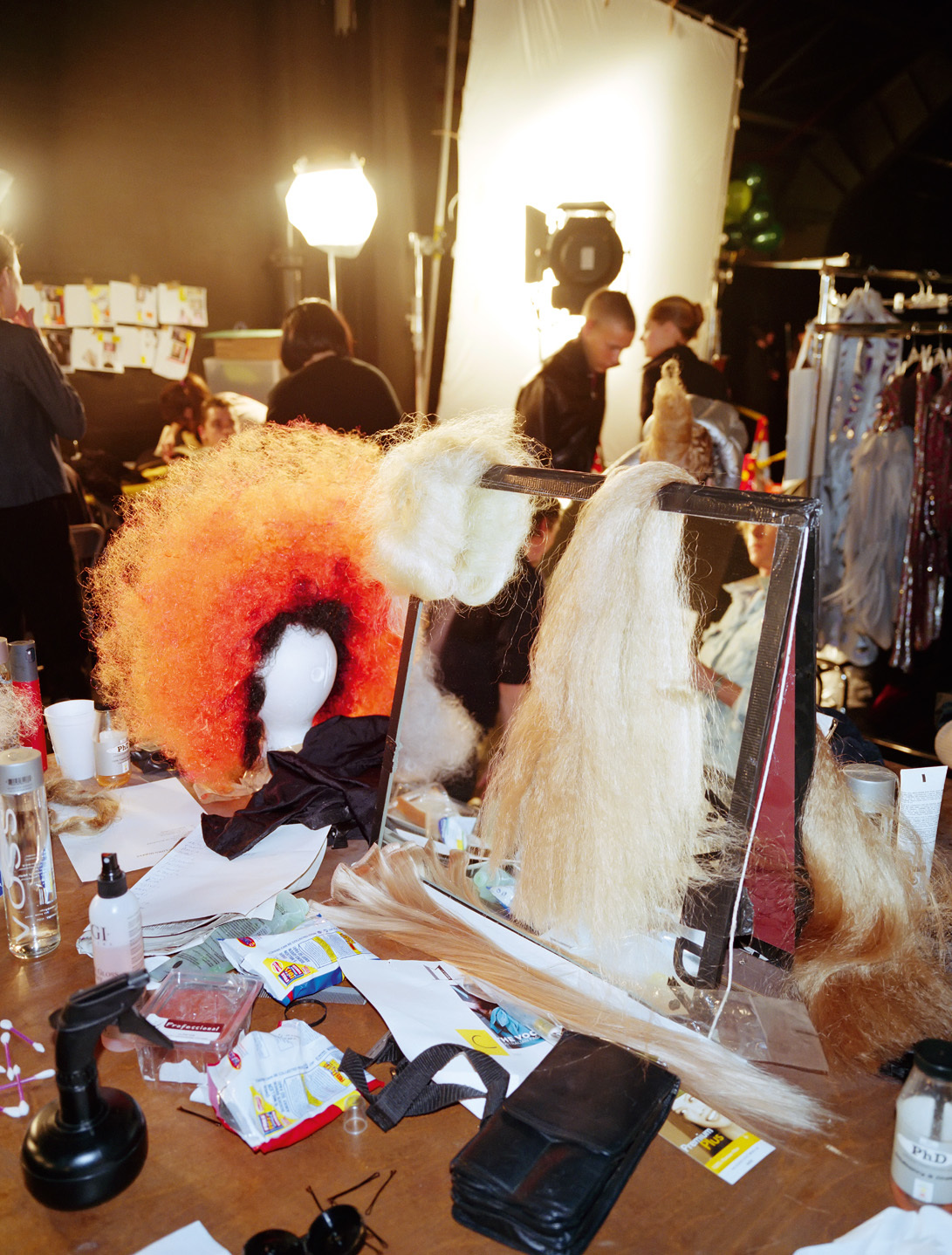 Rare Alexander McQueen Backstage Photos Revealed: Robert Fairer Book – WWD