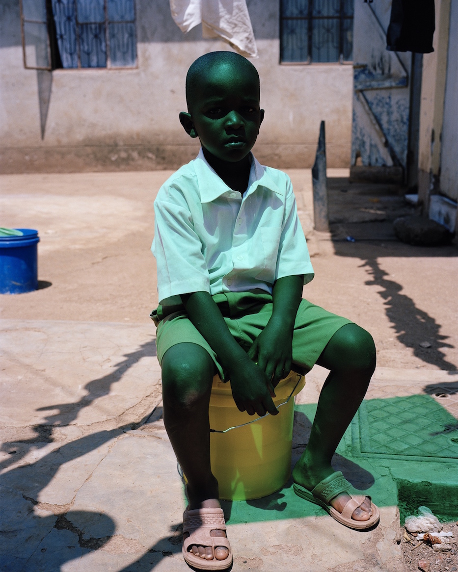 IGNANT - Photographer Viviane Sassen and the Tokyo branch of