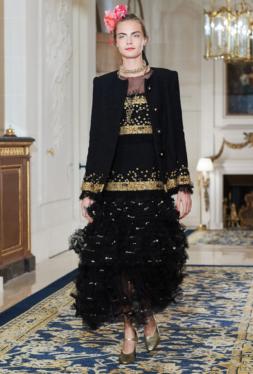 A Ritz Y Affair Chanel Goes 30s With Metiers D Art I D