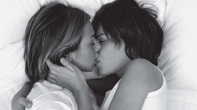 White Lesbian Xxx - Black White Lesbians Kissing - Best XXX Photos, Hot Sex Pics ...