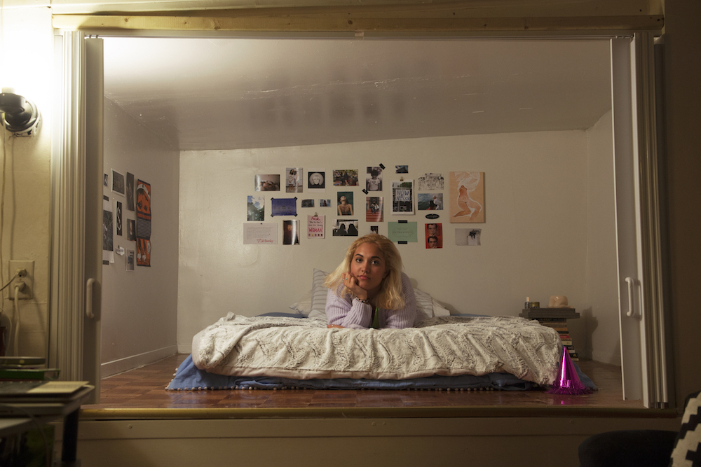 photographing new york city teen girls in their bedrooms - i-d