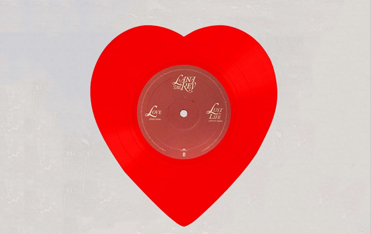 Lana Del Reys Love Has Been Pressed Into A Heart Shaped Vinyl I D
