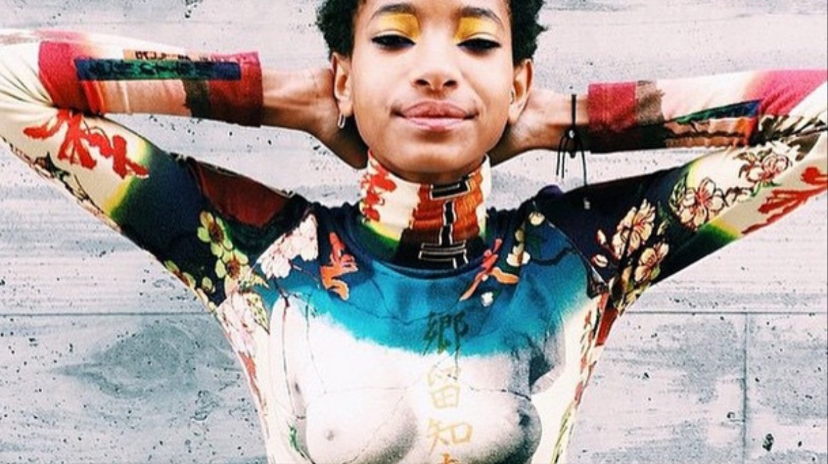 busted: willow smith and the shirt that broke the internet - Why is ...