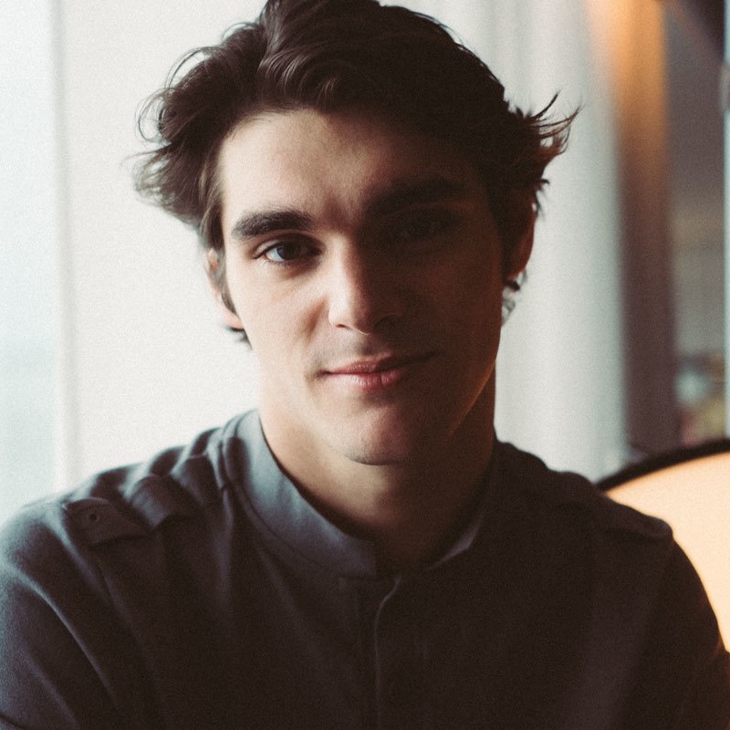 breaking bad’s rj mitte is changing hollywood’s perception of ...