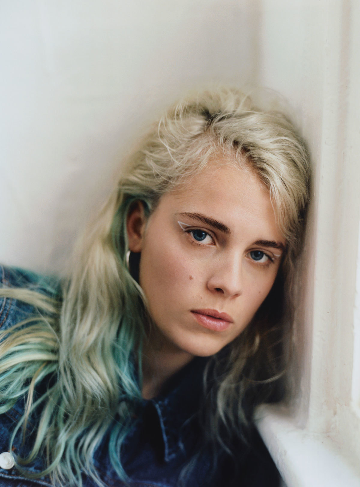 Marika Hackman Doesn T Like To Play It Safe Read I D   Untitled Article 1427306725 