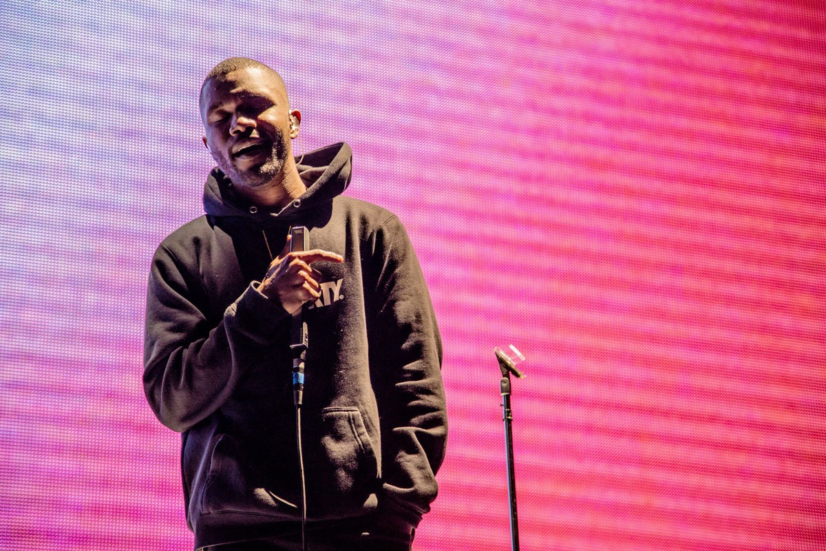 frank ocean fans are freaking out | read | i-D