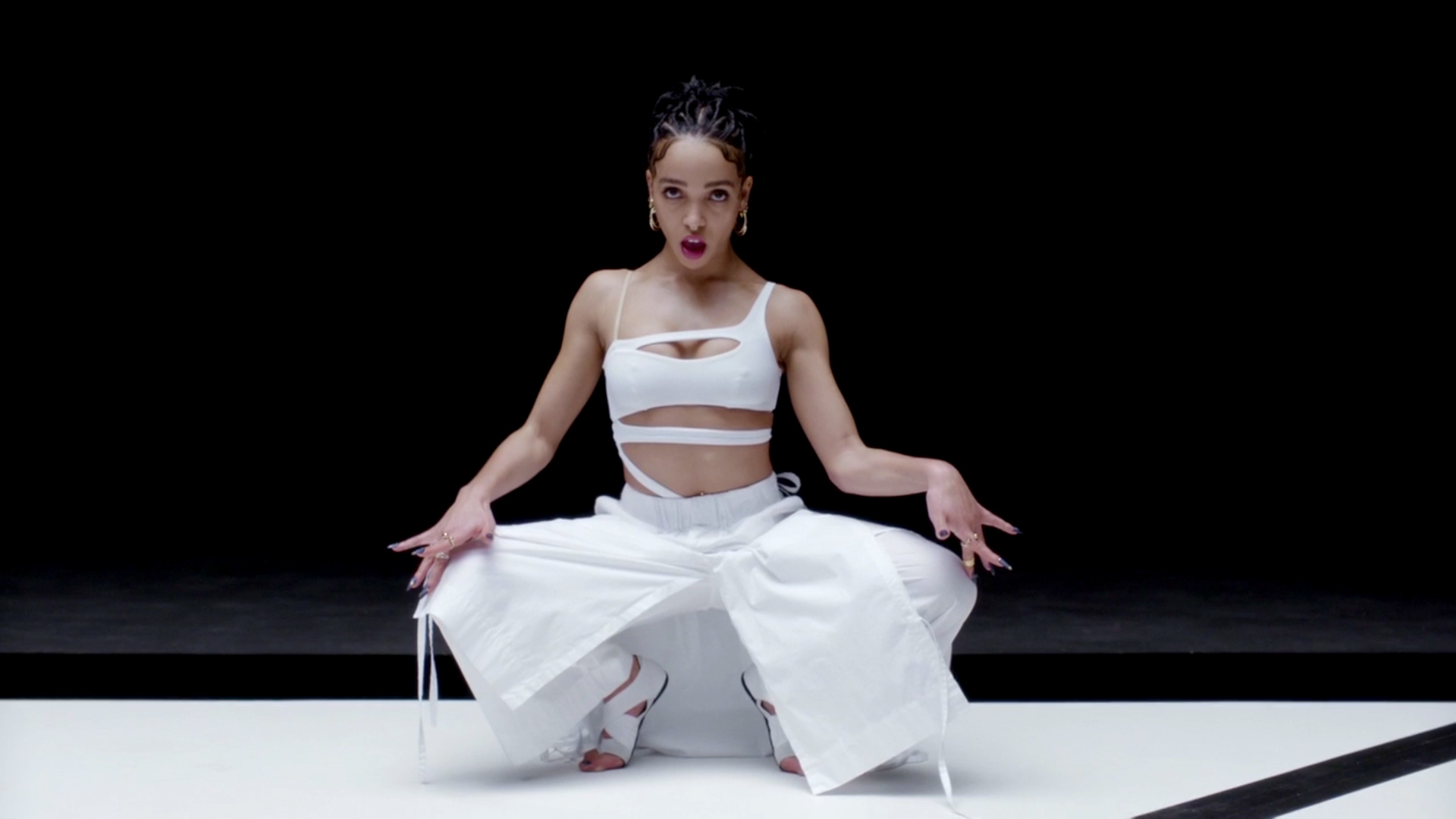 Watch Fka Twigs New Audio Visual Epic M3ll155x I D