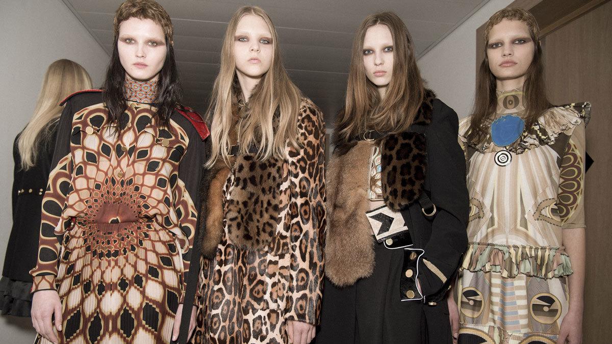 givenchy's global, graphic opulence for fall/winter 16 | look | i-D