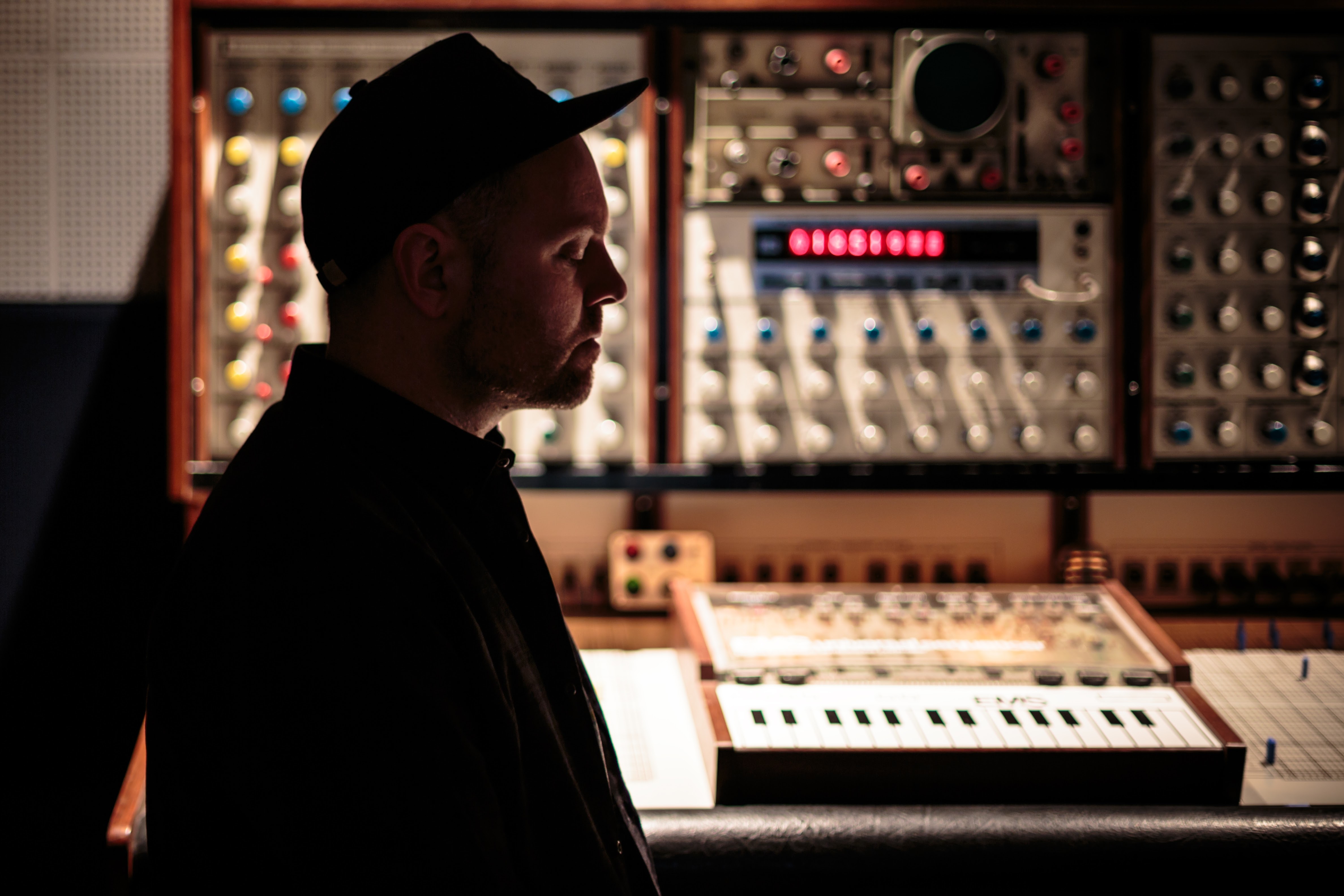 dj shadow biography