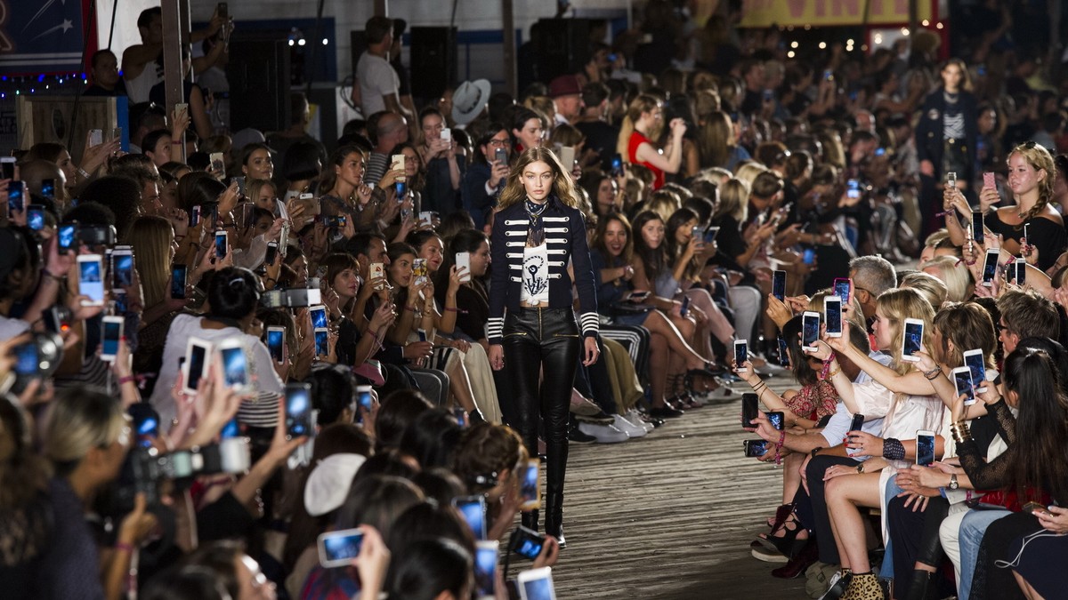 Tommy Hilfiger возвращается на неделю моды в Нью-Йорке